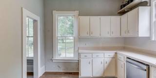 227 Alcovy Street Gallery 9