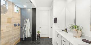 6 Sun Lily Lane Gallery 21