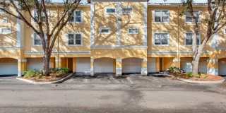 2119 Shadow View Circle Gallery 1