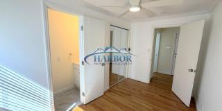 827 W. 22nd Street Gallery 16