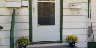 3 Bedroom House Near UIHC Gallery 1