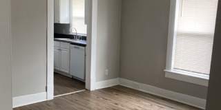 Updated 2 bed 1 bath home - 10 Minutes to Downtown! Gallery 4