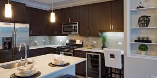 AMLI Deerfield Gallery 1