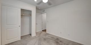 Upgraded 5 bedroom home in Cul-De-Sac!! Gallery 21