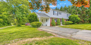 605 N PARADISE Road N Gallery 1