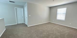 Inspirada 4-Bedroom 3-Bathroom Home! Gallery 12