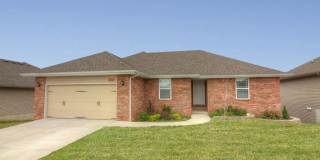 Spacious 5 bedroom rental in Springfield! Gallery 1