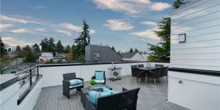 Air-Conditioned Seattle Townhome with Rooftop Deck & Mt. Rainier Views Gallery 29