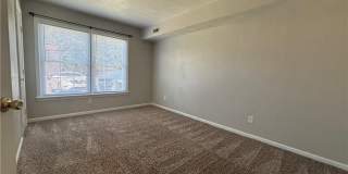 472 Falling LN Gallery 5