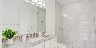 1805 Northwest 22nd Court Gallery 16