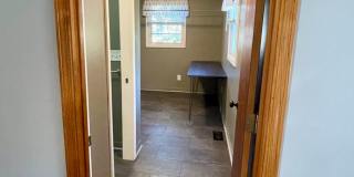 Very Unique 5 Bedroom Home on Large Lot Gallery 30