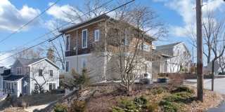 Stunning 4 Bed 2.5 Bath Steps from Willards Beach UNFURNISHED Gallery 7