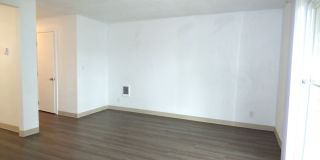 Rent Special: 1/2 Off July's Rent!! - 2 bed Townhome Gallery 15