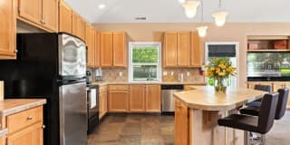 Wy'East Pointe Gallery 12