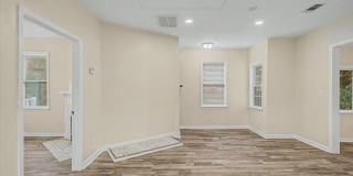 Downtown 2 bedroom Condo Gallery 10
