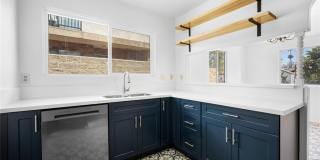 713 W Dryden Gallery 6