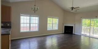 Room in 2 Bedroom Home at Claret Ln Gallery 10