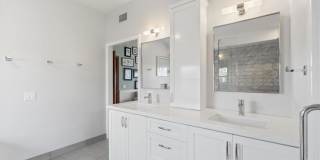 5618 Bellevue Avenue Gallery 31