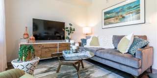 Ethos Gallery 72