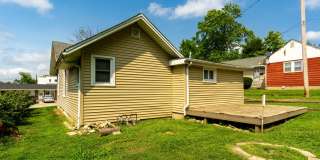Great 3 Bedroom, 2 Bath - Just Off 17th St! *2027* Gallery 21