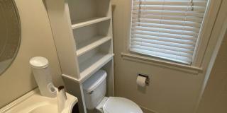 AVAILABLE NOW- 3 bbed 2 bath home! Gallery 16