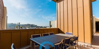 Lauretta Landing Gallery 28