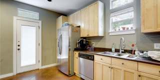 4500 Avenue C #B Gallery 6