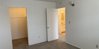 2302 England St Gallery 13