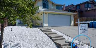 Large Glen Cove Home Large Glen Cove Home Gallery 1