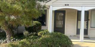 413 GREGORYS Way Gallery 1