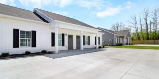 1008 Oak Street - A Gallery 1