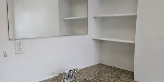 Highlands 1 Bedroom 1 Bath w/ Yard and Laundry! Gallery 61