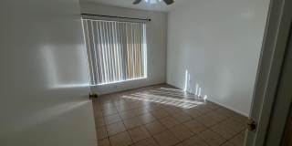 1550 W Knowles Avenue Gallery 5