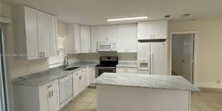 851 SW 63rd Way Gallery 1