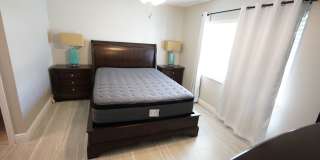 Renovated 2/2 in quite 55+ community Gallery 9