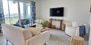 Annual UNFURNISHED or FURNISHED for your convenience: 2 Bedroom 2 Bathroom 2nd Floor Elevator access Condo in Wellen Park with GOLF MEMBERSHIP available! Gallery 10