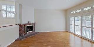 2/Bedroom Townhome in West Hills! Gallery 5