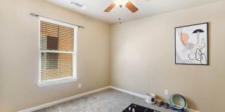 3 BED 2.5 BATH TOWNHOME IN THE VILLAGES OF SHASTA VIEW GARDENS Gallery 13