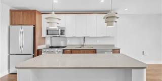 2115 ST THOMAS Gallery 3