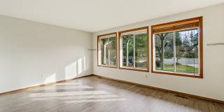 4521 186th Avenue Southeast Gallery 15