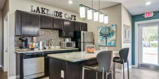 Lakes of Northdale Apartments Gallery 19