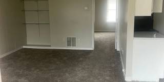 5104 S. Delaware Place - 5124 S. Delaware Pl. Apt B Gallery 1