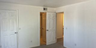 Bright 2 Bed 2 Bath Condo in great location! Gallery 10