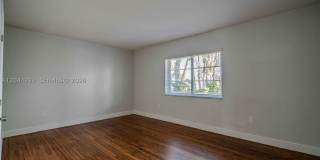 1011 Bay Dr Gallery 2