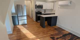 Brand-New Apartment in Historic Covington, New Appliances, In Unit Washer/Dryer Gallery 1