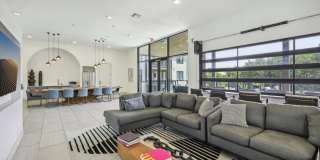 The Grand at Hill Street Gallery 18