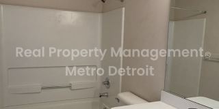 CONVENIENT CONDO RETREAT Gallery 13