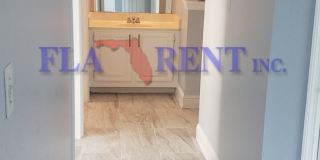 4 BR / 3 FULL BATH (INCLUDES 2 MASTERS) 2 STORY (NEAR DISNEY!) GATED COMMUNITY WITH COMMUNITY POOL!** Gallery 13