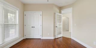 Stunning Craftsman Home by the Golf Course Gallery 10