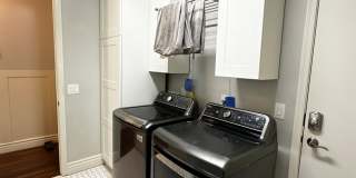 HIGHLY DESIRABLE AND SPACIOUS HOME FULLY EQUIPPED WITH SOLAR PANELS + LANDSCAPING INCLUDED Gallery 33